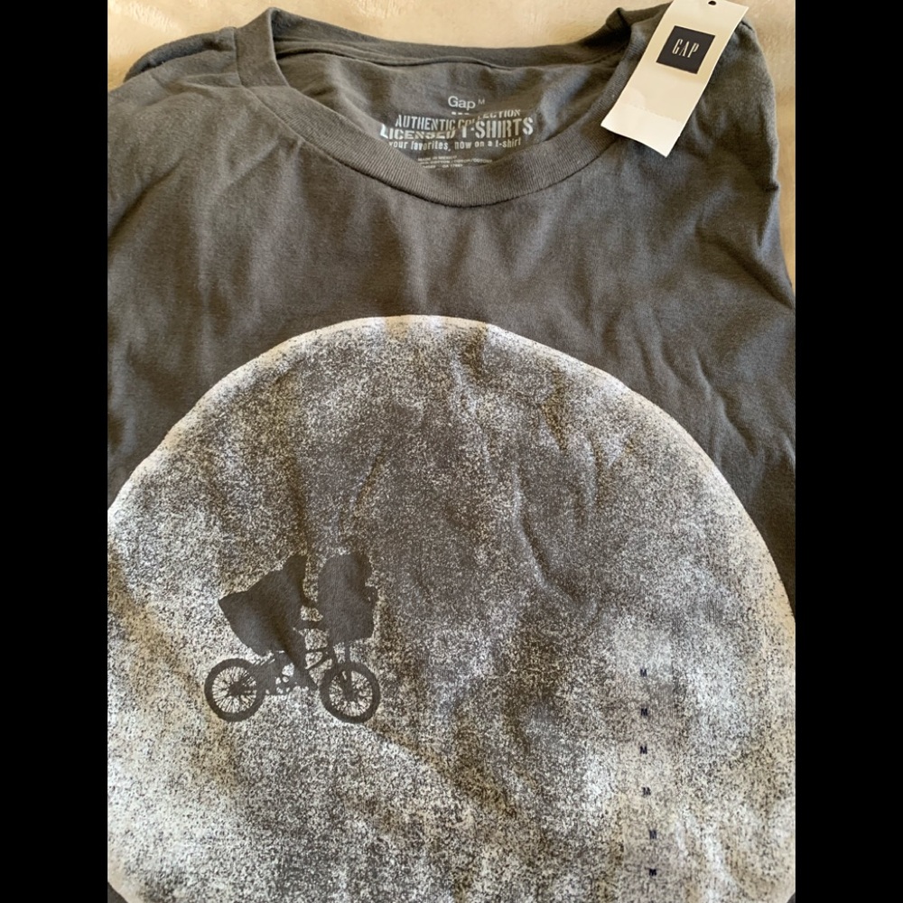 Gap T Shirt